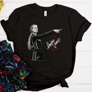Sophie Cunningham Pointing shirt